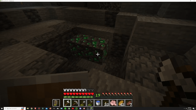 I found a deepslate emerald or 2 vein in my mc world