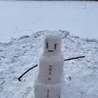 I Made a Minecraft snow man!