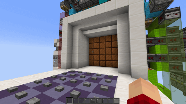 I put a lamp display on a piston door!