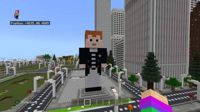 I built a statue of Rick Astley in Minecraft