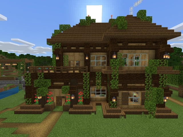 I don't like to make this type of houses but I liked the touch of leaves and I added it to the house :D